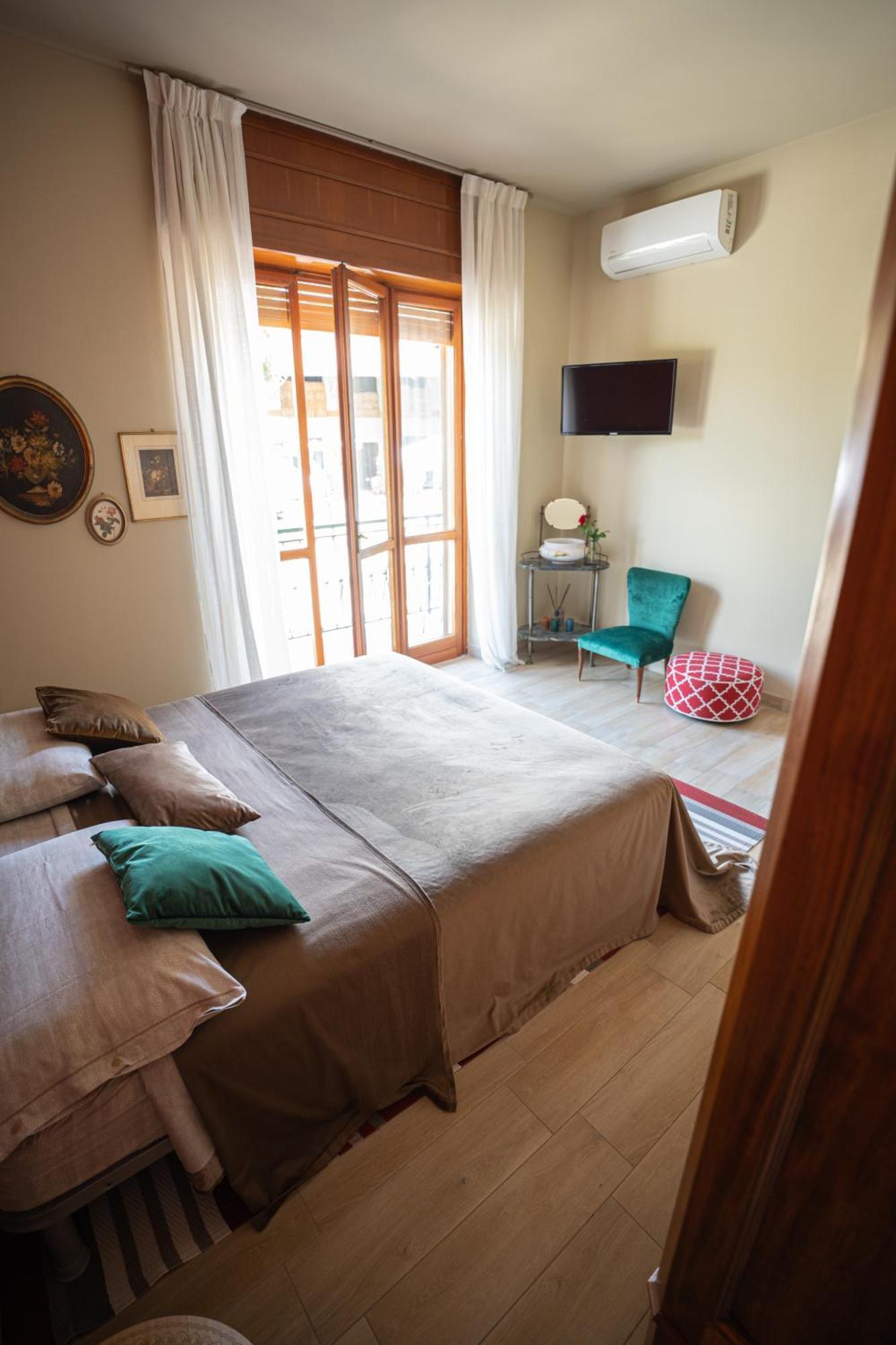 Ca'Du Lin - Jacuzzi Acomodação com café da manhã Cisterna dʼAsti Exterior foto